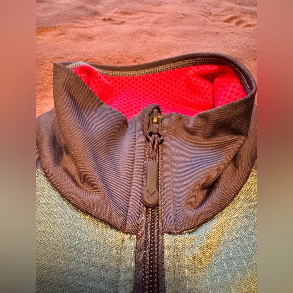 Kari Traa Women's Top in Dark Green and Pink - Picture 6 of 8